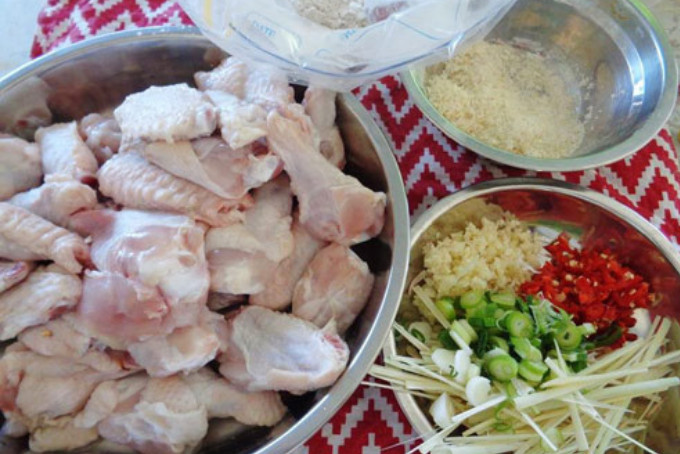 Hướng dẫn sơ chế thịt vịt và các loại hạt làm muối rang
